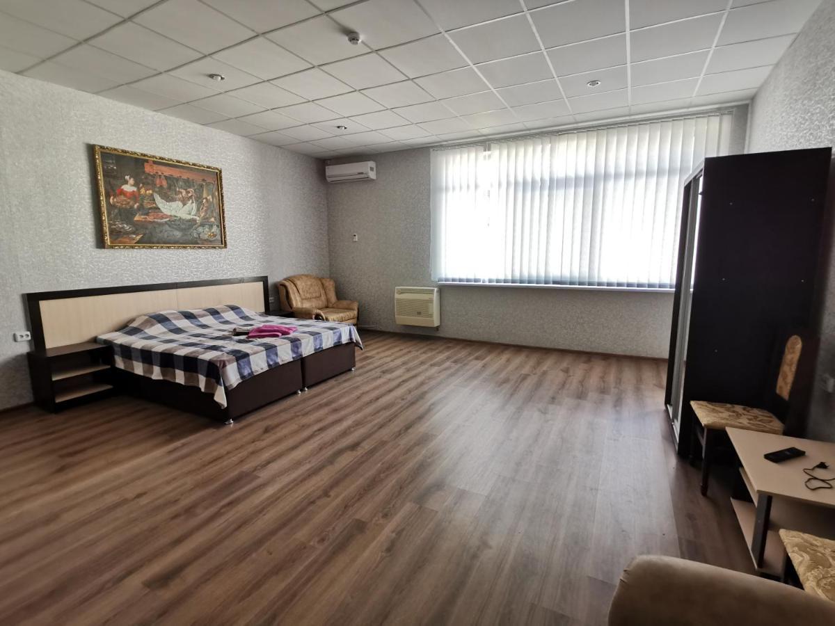 Premium Hotel Izmaïl Extérieur photo