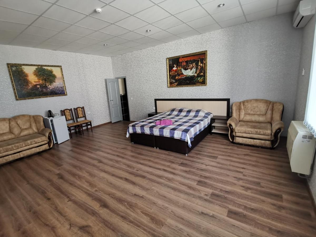 Premium Hotel Izmaïl Extérieur photo