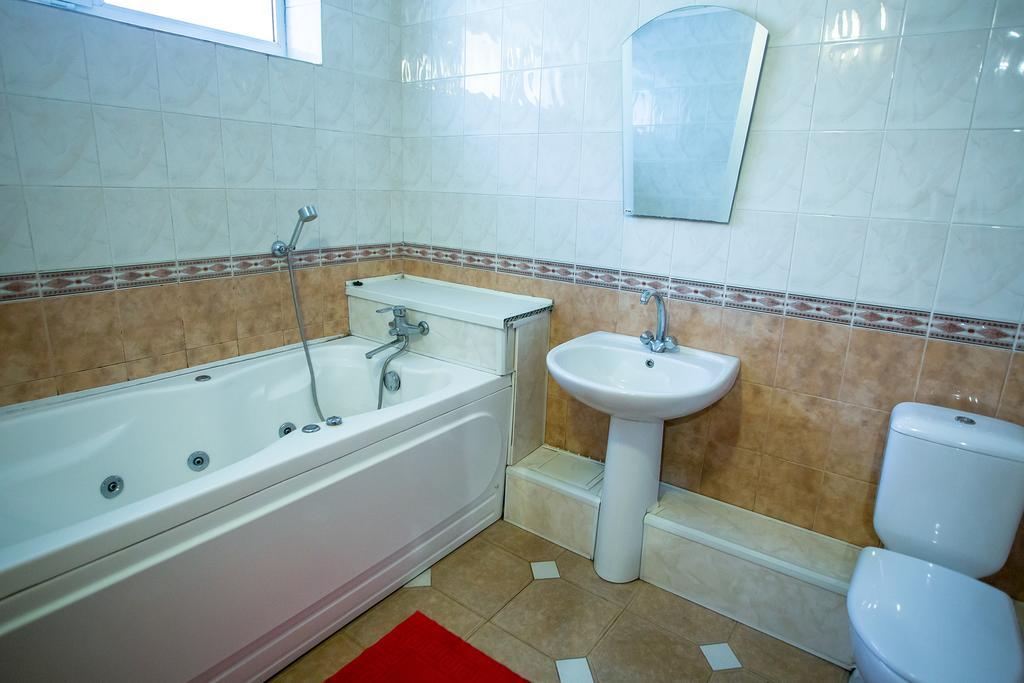 Premium Hotel Izmaïl Extérieur photo