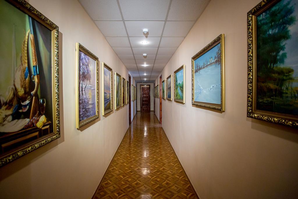 Premium Hotel Izmaïl Extérieur photo