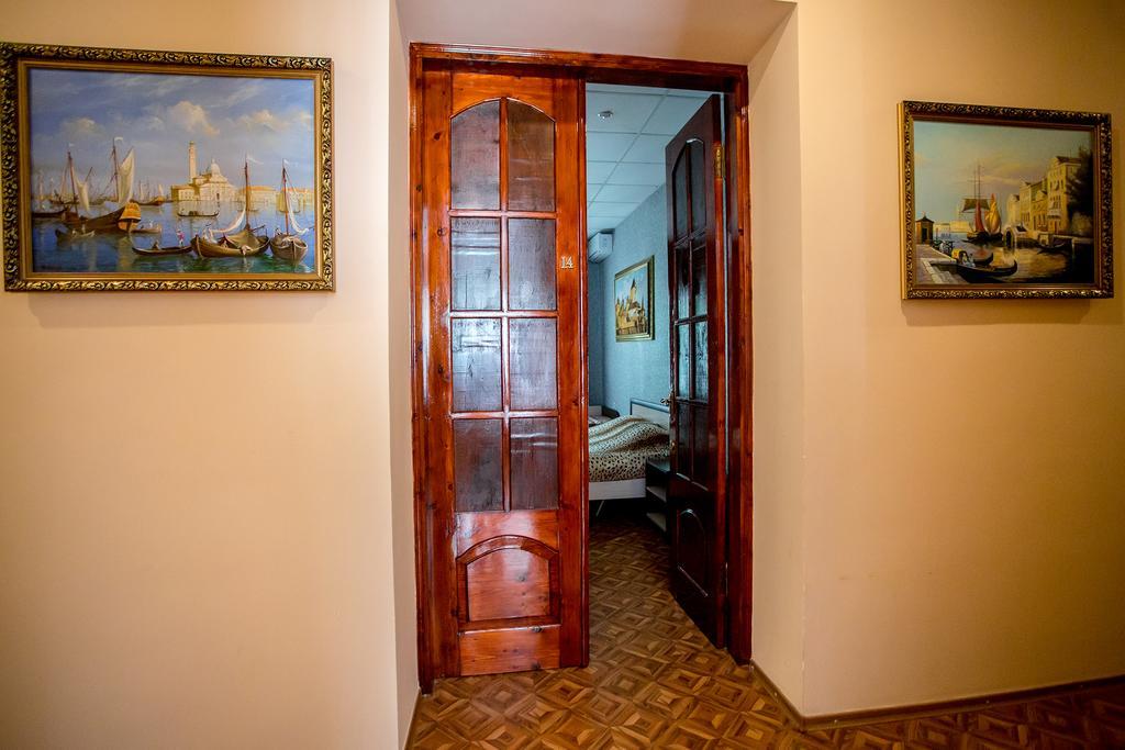 Premium Hotel Izmaïl Extérieur photo